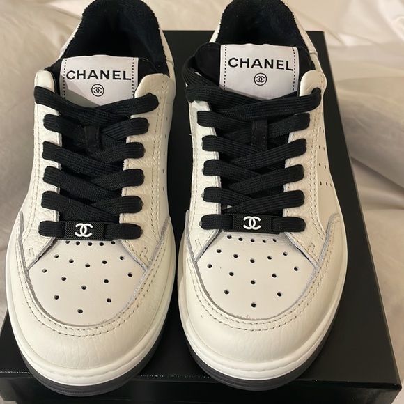 ‼️SOLD‼️ Chanel Logo Sneakers 36.5 - Picture 9 of 13